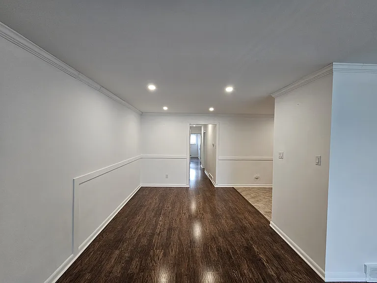 1612 Benson St #2 — Photo 10