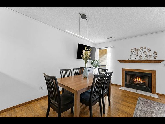 5th image of 246 Turnberry Dr Unit 4