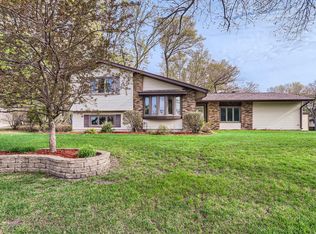 747 Mound Ave, Shoreview, MN 55126