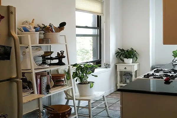 Rented by Compass | media 33