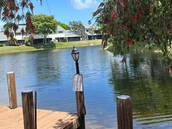 1958 E Discovery Cir Circle E, Deerfield Beach, FL 33442