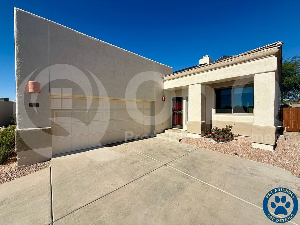 1st image of 137 E Calle Zavala