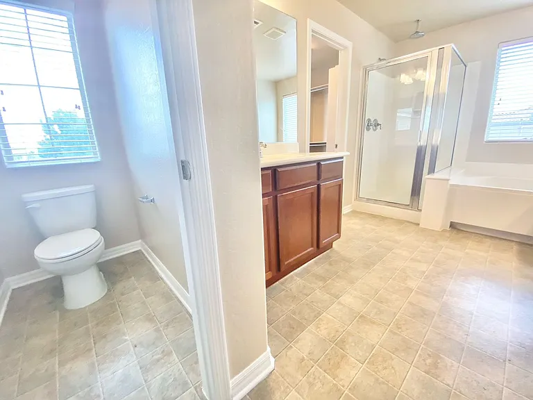 2341 Rue Royale St — Photo 27
