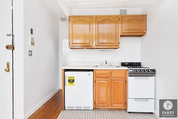 Rented by Keller Williams NYC | media 13