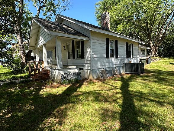 2nd image of 1902 Bradford St