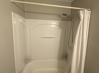549 Russell Rd APT 15C, Westfield, MA 01085
