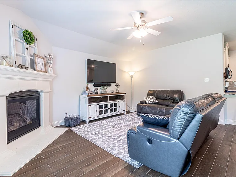 1533 Summit View Ln — Photo 6