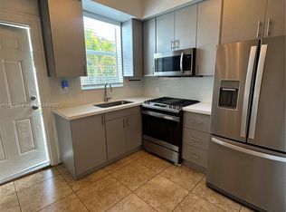 411 SW 19th St #1, Fort Lauderdale, FL 33315