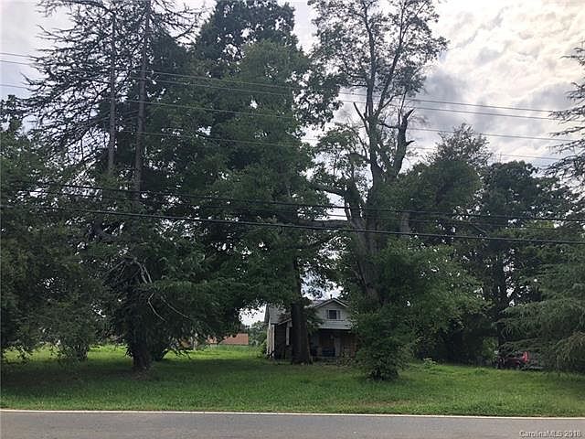 2nd image of 3415 Gibbon Rd
