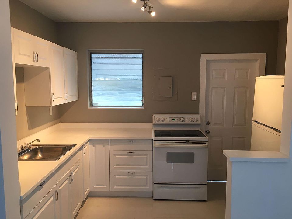 1st image of 1508 NE 152nd St