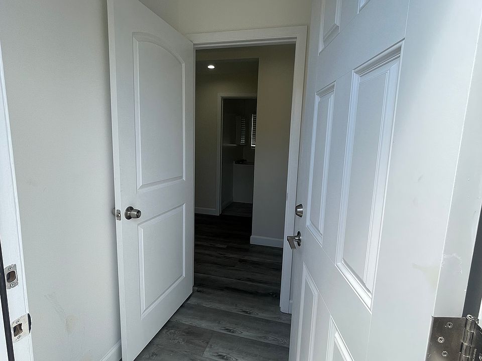 1st image of 131 S Gless St Unit 1/2