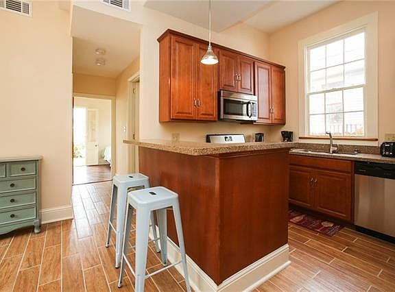 5th image of 1423 N Villere St #B