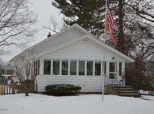 1309 Homecrest Ave, Kalamazoo, MI 49001