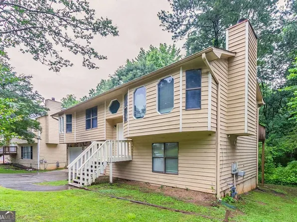 2218 Lowtrail Ct, Lithonia, GA 30058