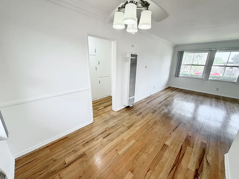 615 Linwood Ave — Photo 13