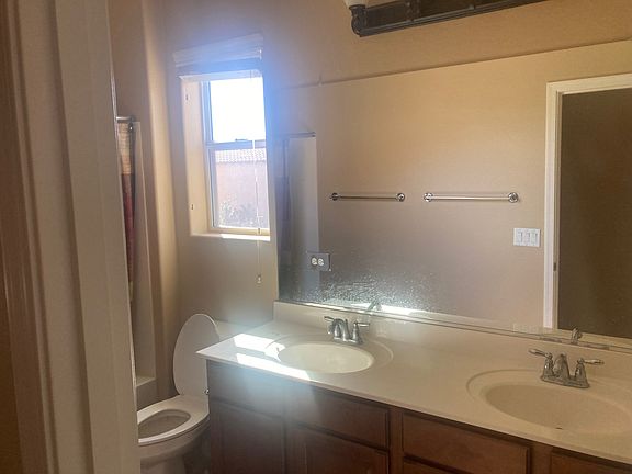 Upstairs Full Bath