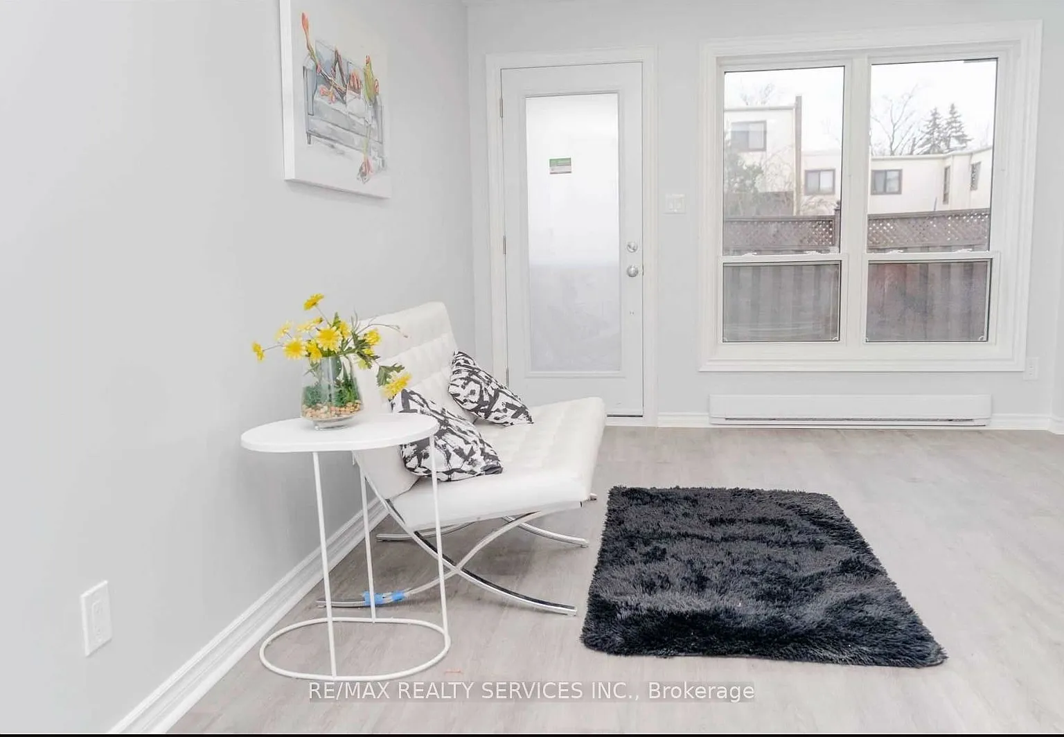 4 bed, $3,200 — Photo 2