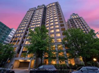 235 Kent St #PENTHOUSE 05, Ottawa, ON K2P1Z9