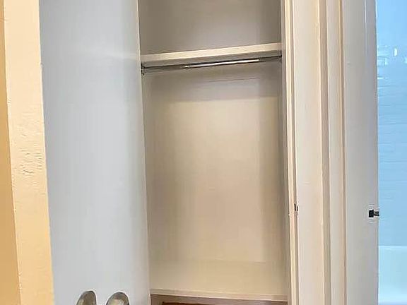 4th image of 303 E 90th St APT 4H