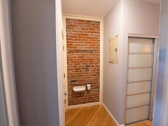 3rd image of 2306 Glenarm Pl Unit 102