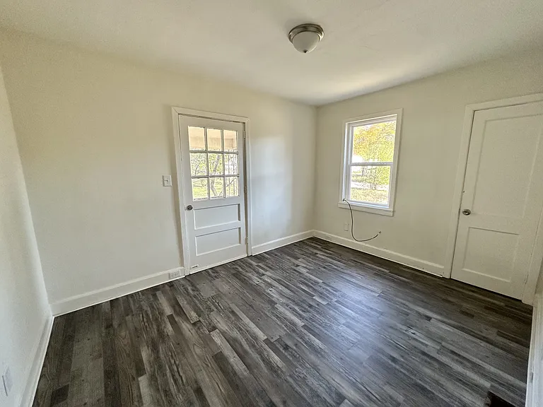 2026 Lee Ct SW — Photo 5