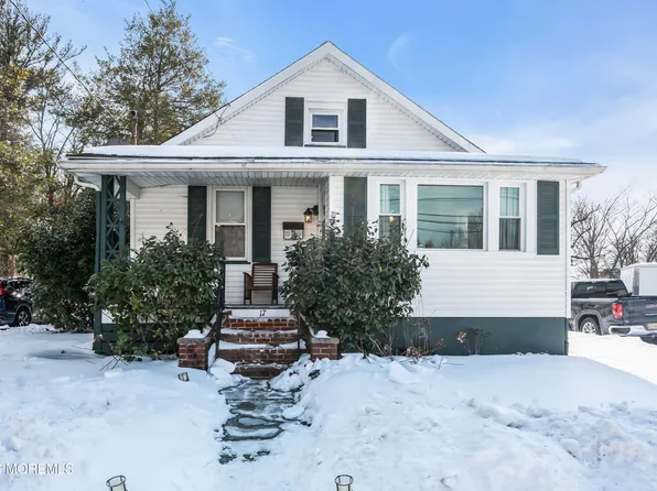17 Magnolia Avenue, New Egypt, NJ 08533