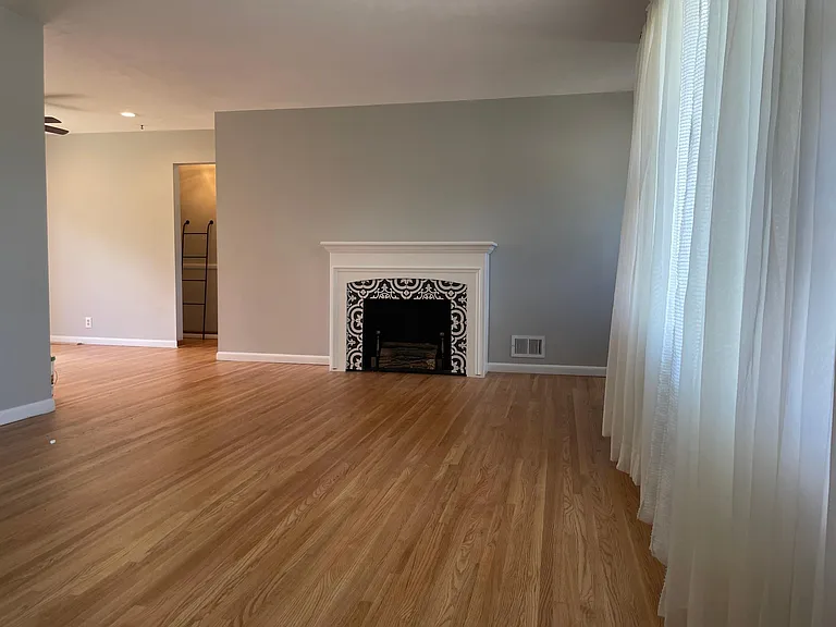 7769 Hascall St — Photo 9