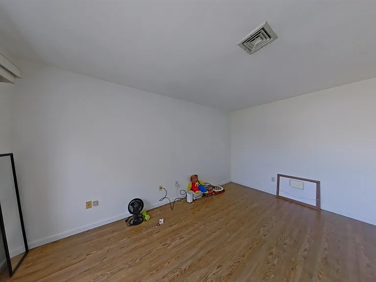 85 E Squantum St #11 — Photo 8