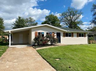 2718 Beloit Dr, Maryland Heights, MO 63043