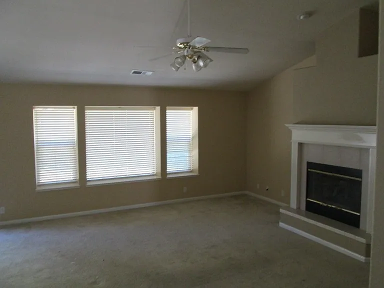 240 Windrose Ct — Photo 5