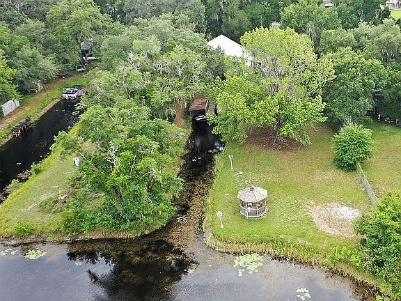Aerial View. Gazebo 
inlet