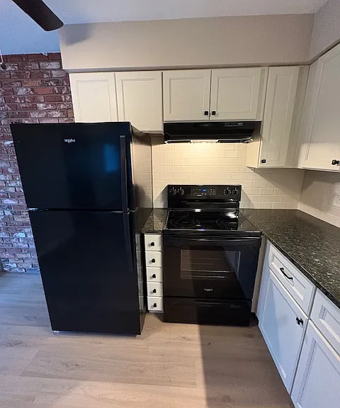 149 New York Ave #A — Photo 2