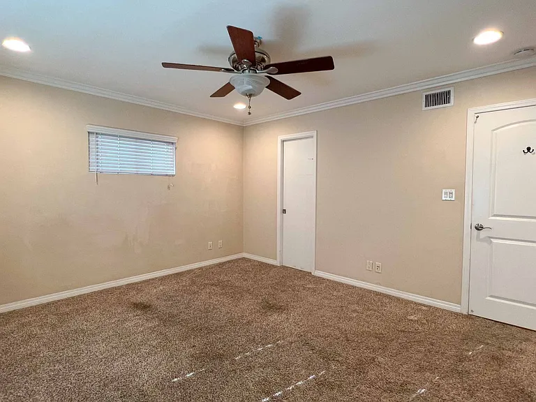5635 Urban Dr — Photo 31