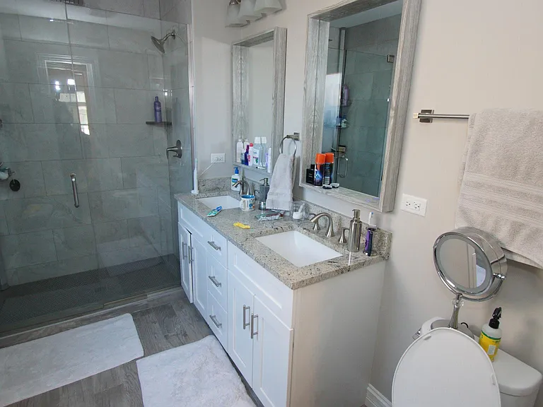 1308 N Lasalle St #4 — Photo 14