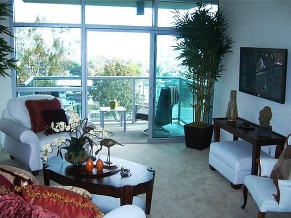 2nd image of 13700 Marina Pointe Dr Unit 402
