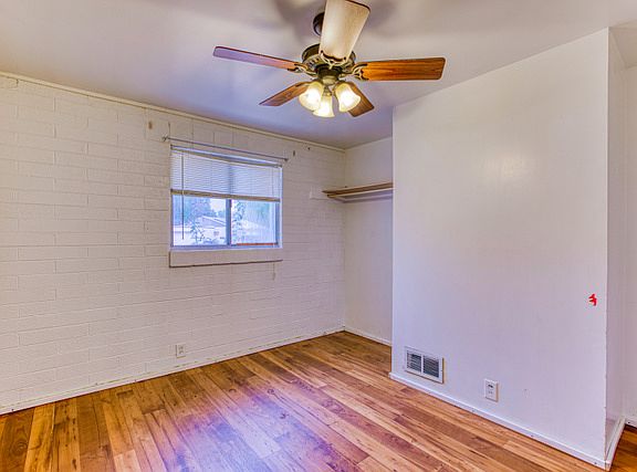 5th image of 1014 S Montgomery St