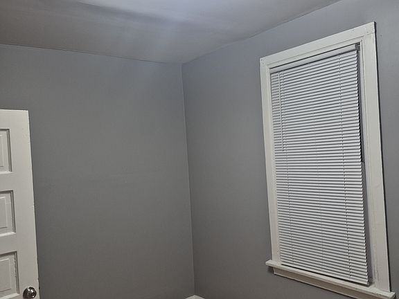 2nd image of 4411 W Haddon Ave Floor 1