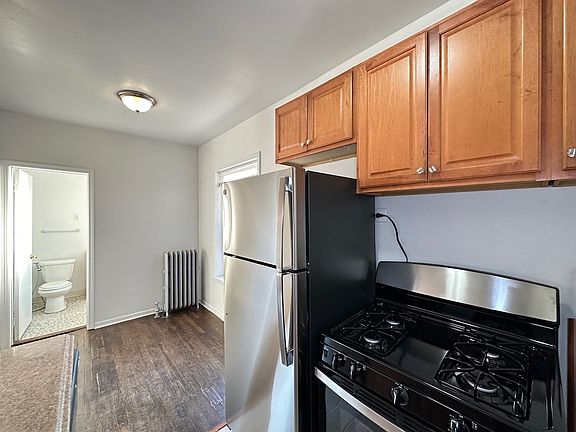 4th image of 933 W Sunnyside Ave #S3