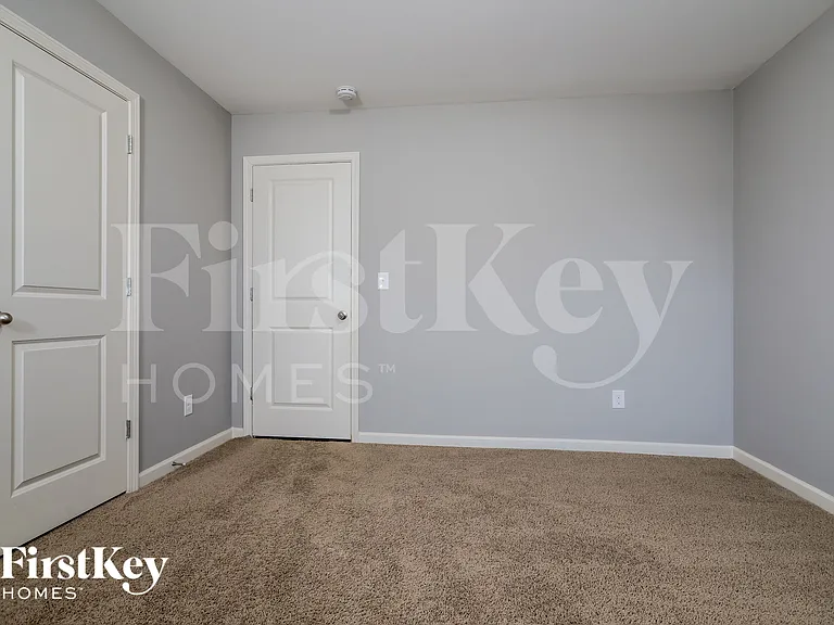 4218 Spruce Trl — Photo 10