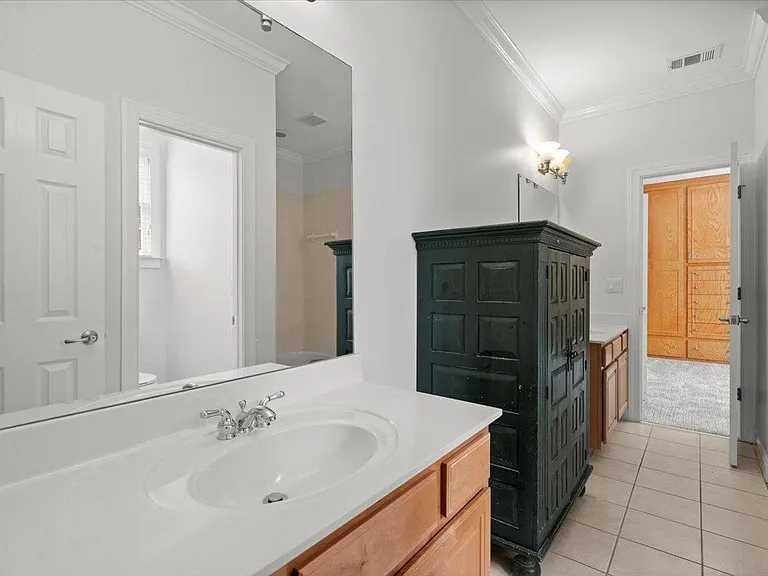 875 Wescott Ln — Photo 56