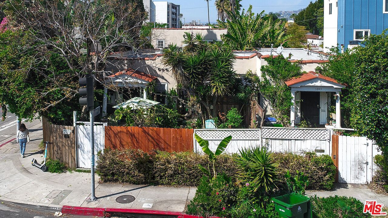 1301 N Orange Dr, Los Angeles, CA 90028 | Zillow