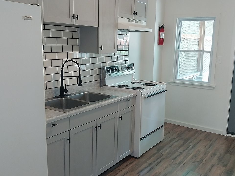 1st image of 13 N Grant St