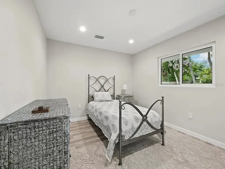 3142 Rose St — Photo 17
