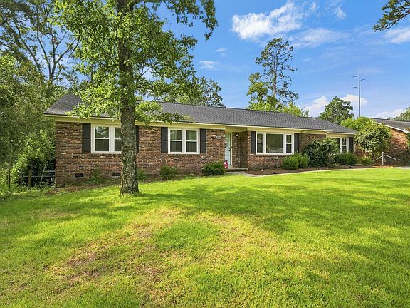 3rd image of 3544 Deerfield Dr