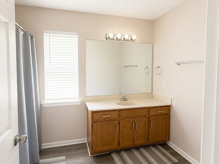 621 Waywood Cir — Photo 7