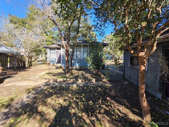 48 Lamar Ave, Selma, AL 36701