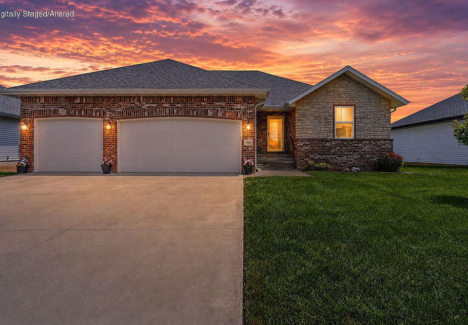 1st image of 816 S Ridgemont Drive