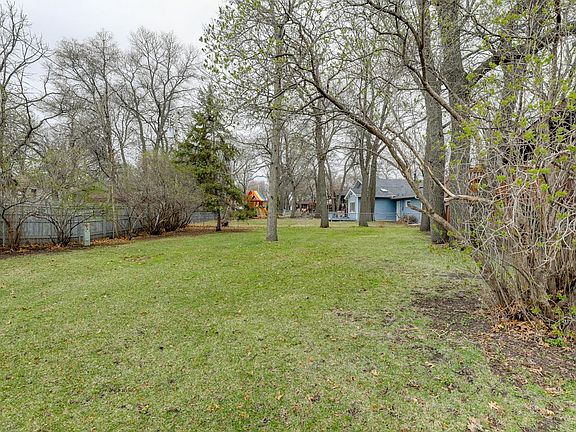 5th image of 12926 Buchanan St NE