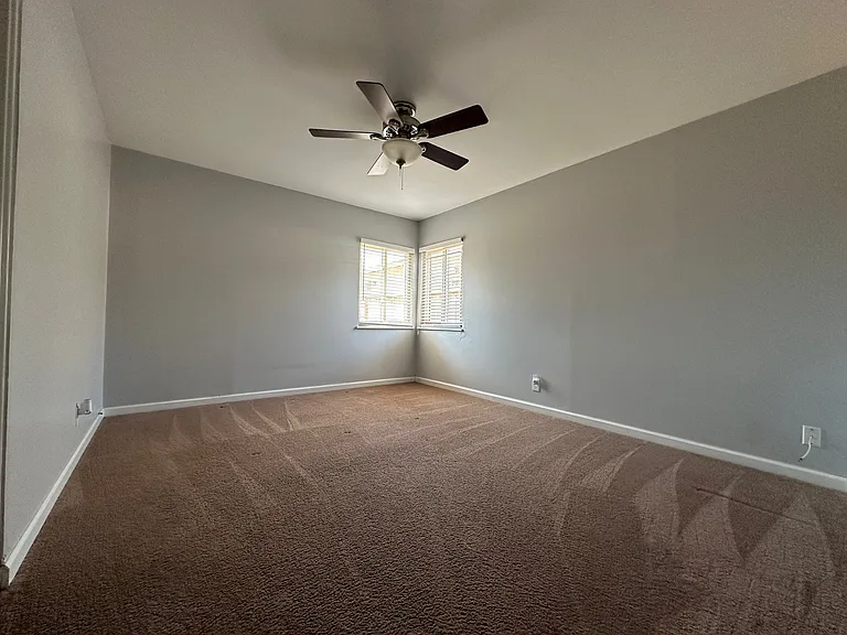 627 Warford Ave — Photo 5