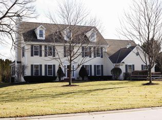 W239N3268 Fieldside Rd, Pewaukee, WI 53072